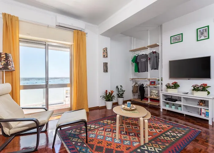 Sea View Fairy Tale ファロ